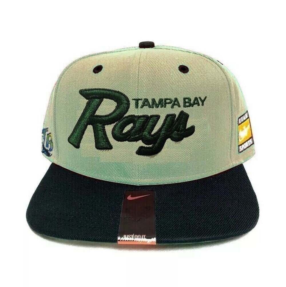 Nike Vintage Two Toned Script Tampa Bay Devil Rays Snapback Hat / Cap (WHT)